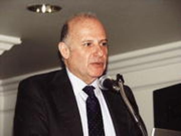 Lieberfarb unterstützt neue Microsoft-Sparte