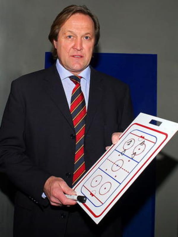 Testimonialkampagne zum "Eishockeymanager"