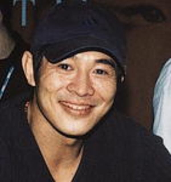 Filmstar Jet Li spielt mit SCEA