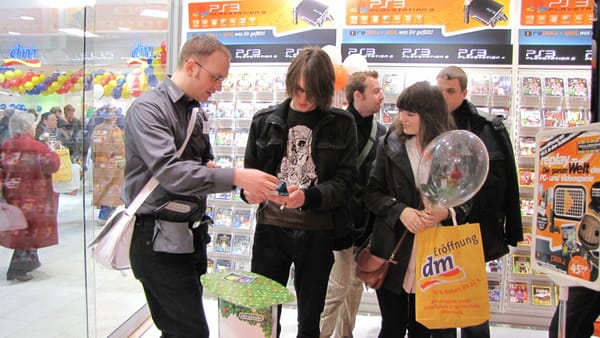 McMedia-Marketingpartner "replay" eröffnet in Oldenburg