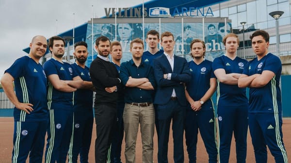 Schalke 04 spielt jetzt auch Fußball digital