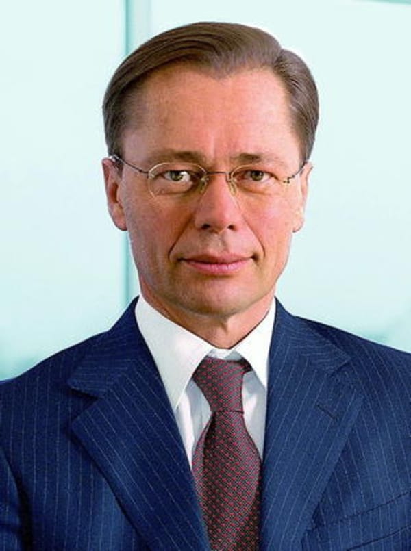 Middelhoff ordnet Versandhandelssparte neu