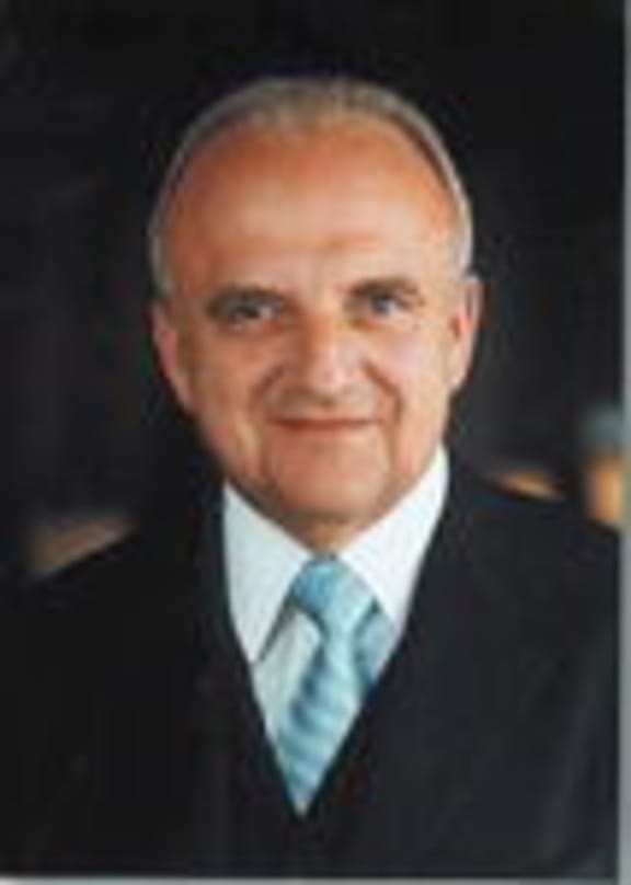 KarstadtQuelle mit deutlichem Gewinnrückgang