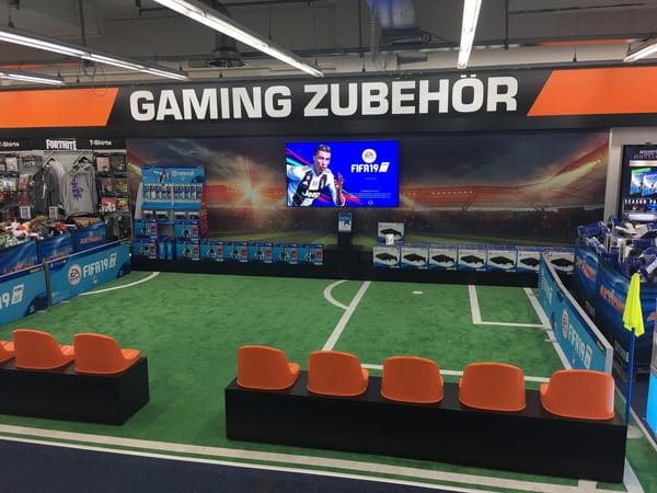 eSport-Sonderfläche in Hamburger Saturn