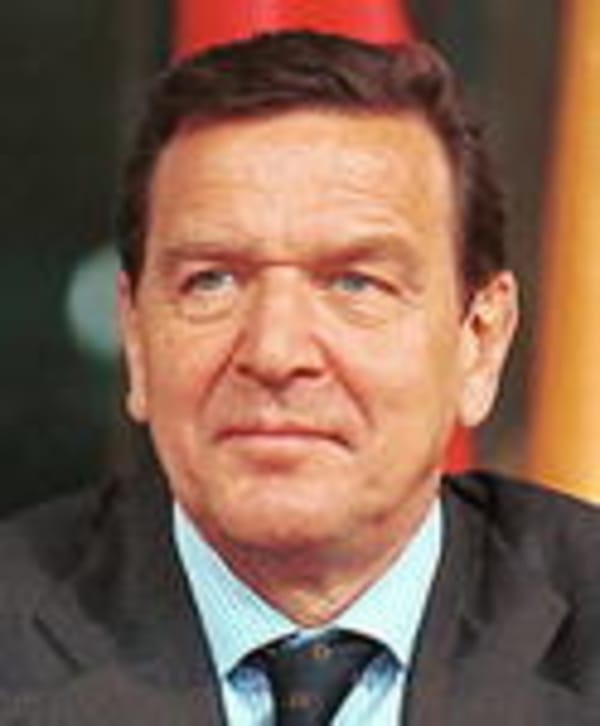 Schröder gibt SPD-Vorsitz ab