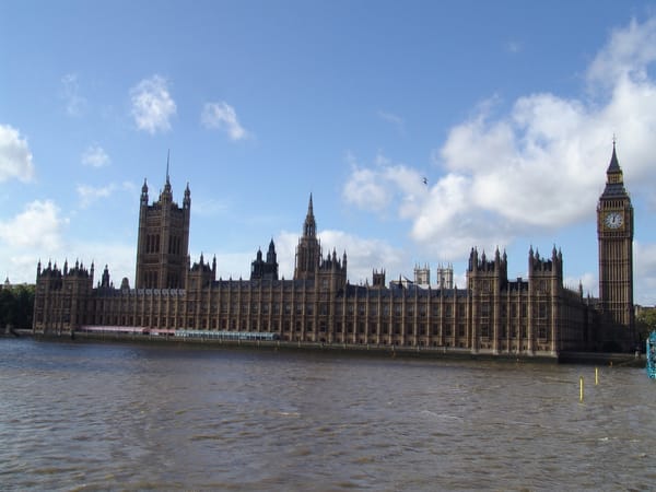 UK: 18er-Spiele dürfen an Kinder verkauft werden