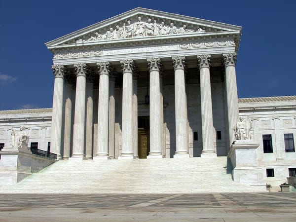 Elf US-Bundesstaaten stehen Kalifornien vor dem Supreme Court bei