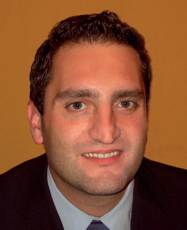 Editorial: Alles online?