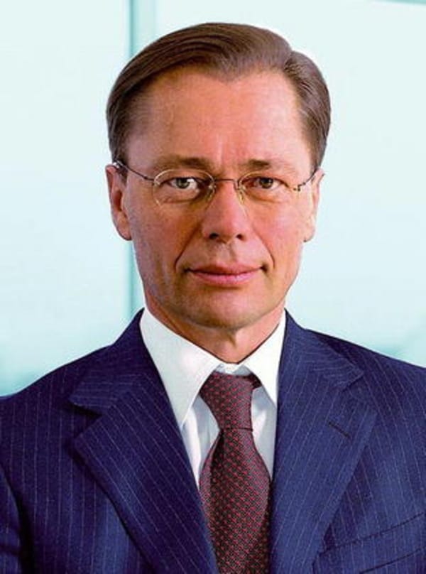 Middelhoff greift durch