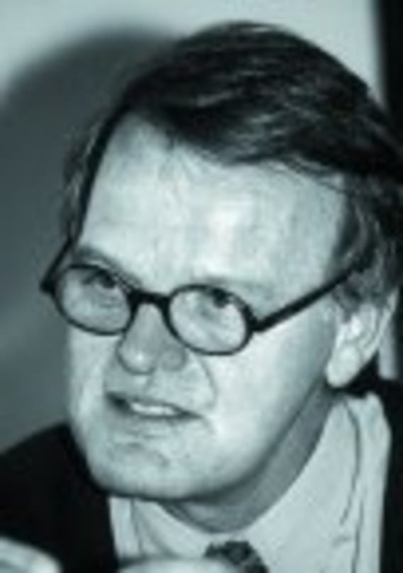 Studie zu CEE-Vertriebswegen - Prof. Müller-Neuhof sieht wenig Zukunfts-Chancen