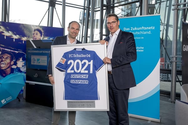 Deutsche Glasfaser sponsert Schalke 04