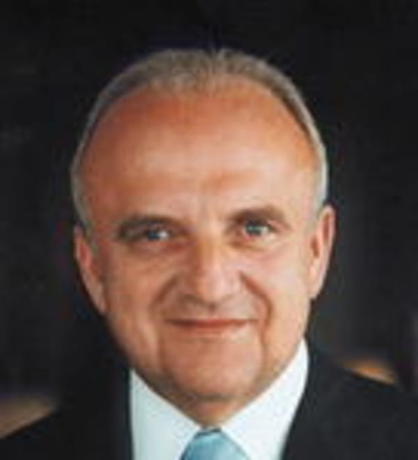 KarstadtQuelle bilanziert Umsatzminus