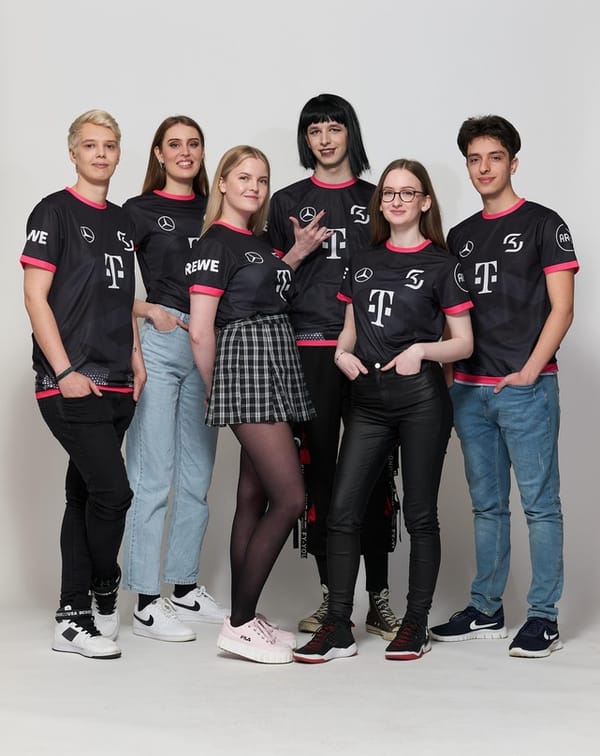 Female Profi E-Sports-Team Avarosa und Equal eSports Festival der Telekom starten in die Saison