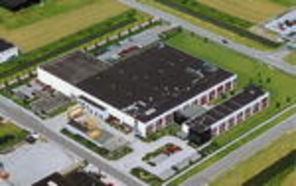 Cinram kauft Presswerke von AOL TW