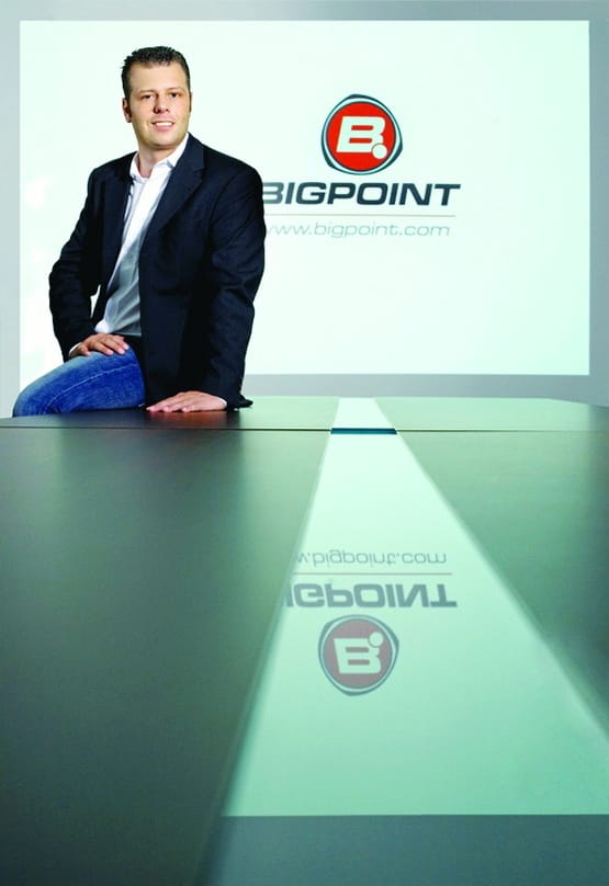 Bigpoint heimst Preise für DarkOrbit und Poisonville ein