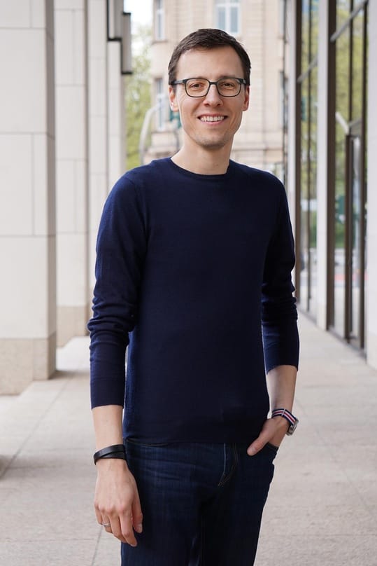 Assemble-CEO Marcinek positioniert sich gegen Menschenfeindlichkeit