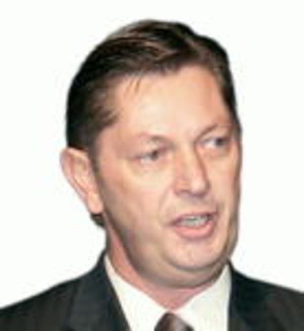 Sony bilanziert Geschäftsentwicklung 2003