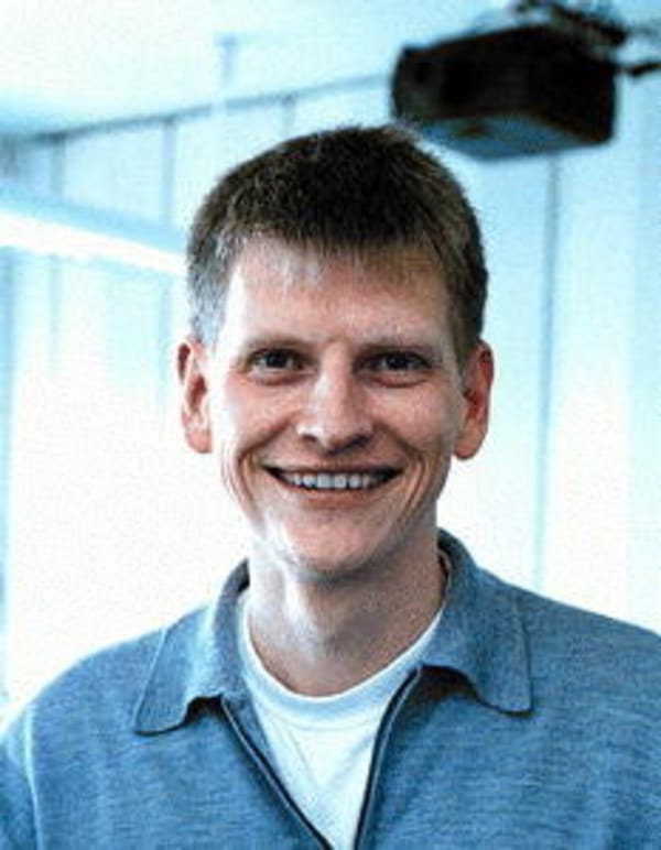 Synaxon strukturiert sich neu