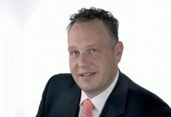 Logitech blickt durch Carl-Zeiss-Gläser