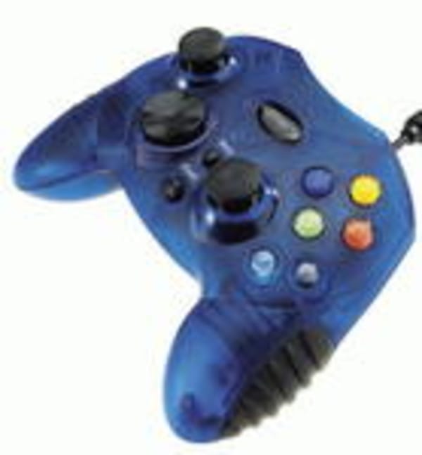 Bigben mit farbigen Xbox-Controllern