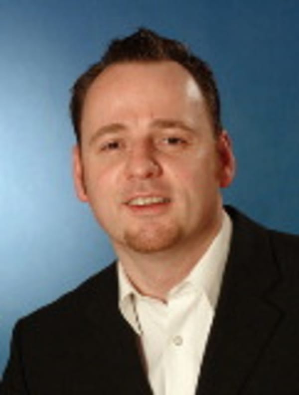 Mackowiak entwickelt rondomedias Online-Geschäft