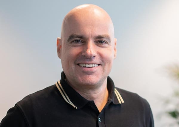 Fluffy Fairy engagiert Kommer