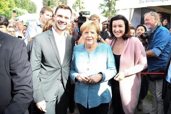 Games-Branche besucht Merkel im Kanzleramt