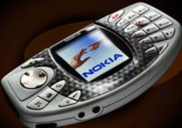 Nokia und Sega präsentieren neues Games-Handheld