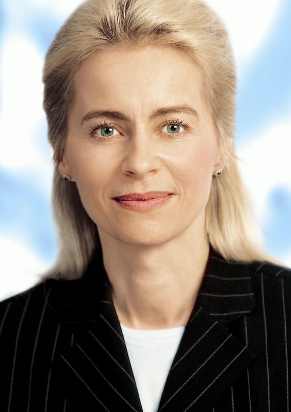 Von der Leyen legt ersten Entwurf zum neuen Jugendschutz vor