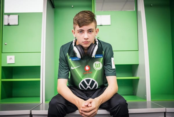 "DullenMIKE" spielt ab sofort für VfL Wolfsburg