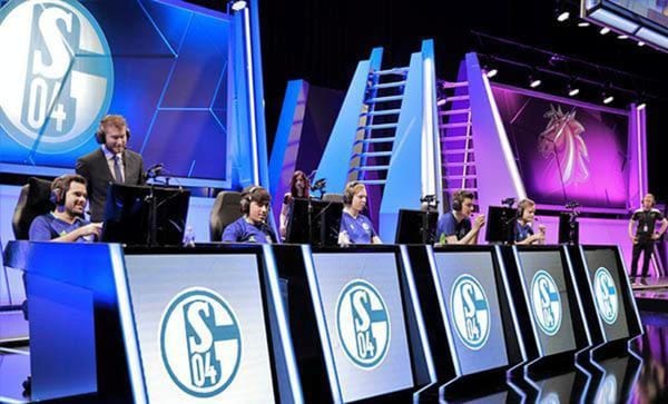 Schalke-Coach zieht gemischtes Fazit nach drei Wochen