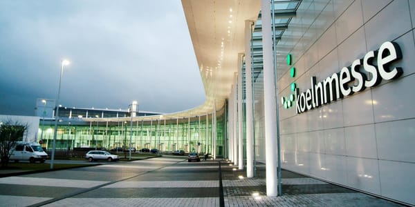300 Teilnehmer beim Entwicklerpreis Summit