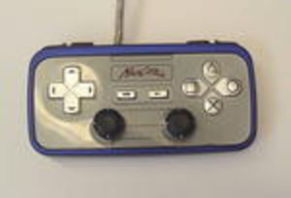 Mad Catz bringt Controller im Retro-Look