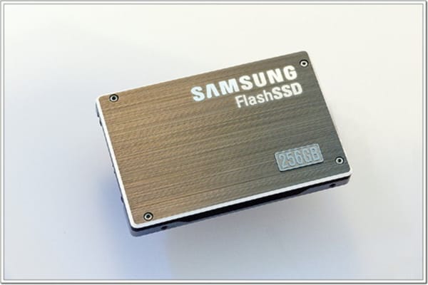 Samsung stellt schnellste SSD-Festplatte der Welt vor