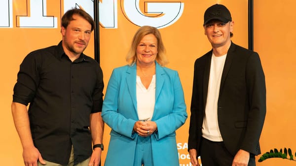 Nancy Faeser eröffnet neuen SAE-Campus in Frankfurt