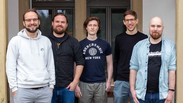 Walking Tree Games: Friendship and Incentivized Starbreeze