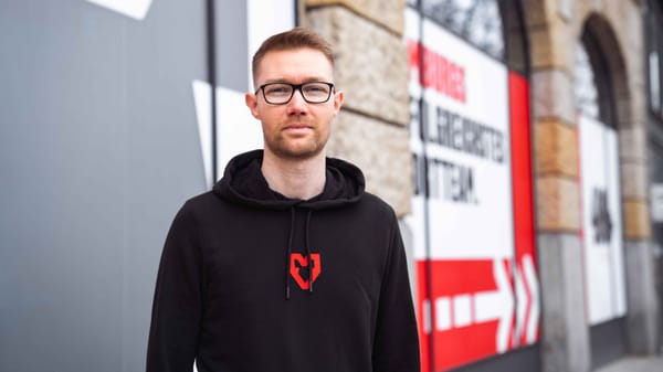 Mouz eröffnet neues Headquarter in Hamburg