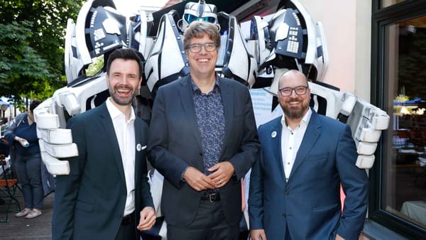 Much Support From Politicians, But No Breakthrough in Funding