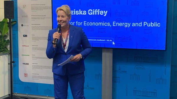 Franziska Giffey Pledges Continued Support