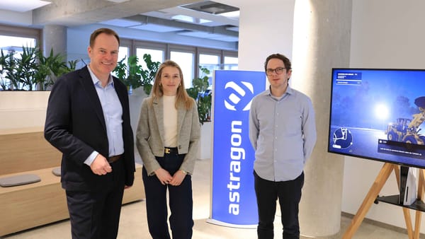 Everplay Subsidiary Astragon Welcomes Düsseldorf's Mayor Dr. Stephan Keller