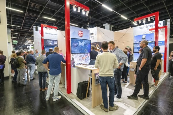 State Minister Grant Hendrik Tonne Opens nordmedia gamescom Booth