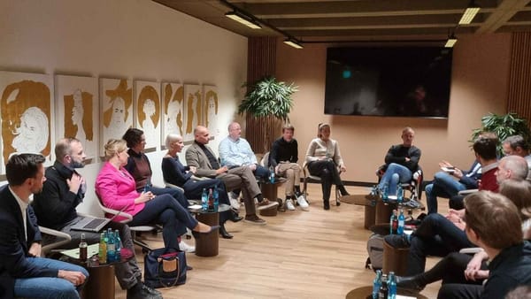 Franziska Giffey and Berlin Games Industry Take a Look Inside the House of Games